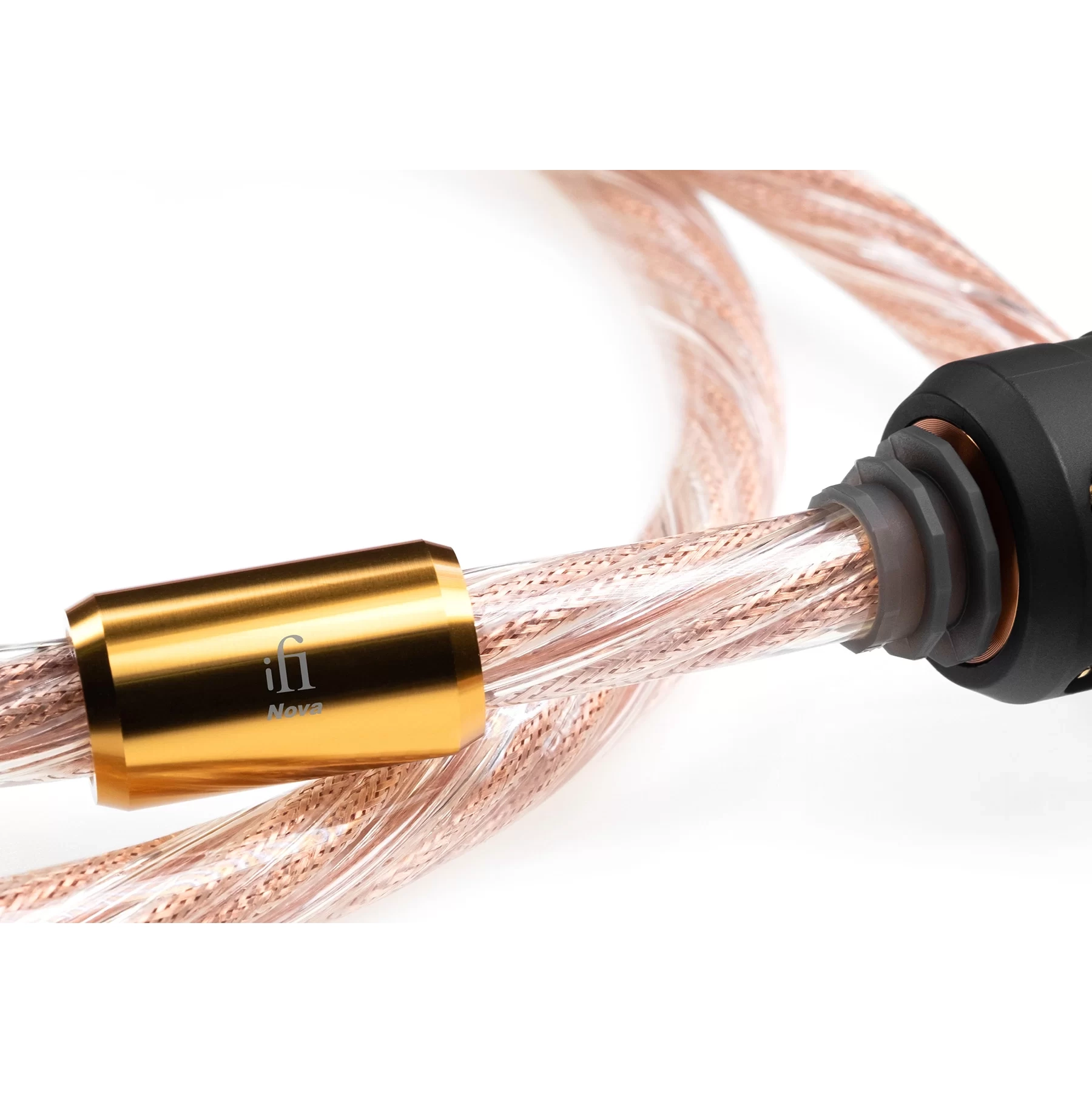 Nova iFi POWER CONDITIONER AND CABLES