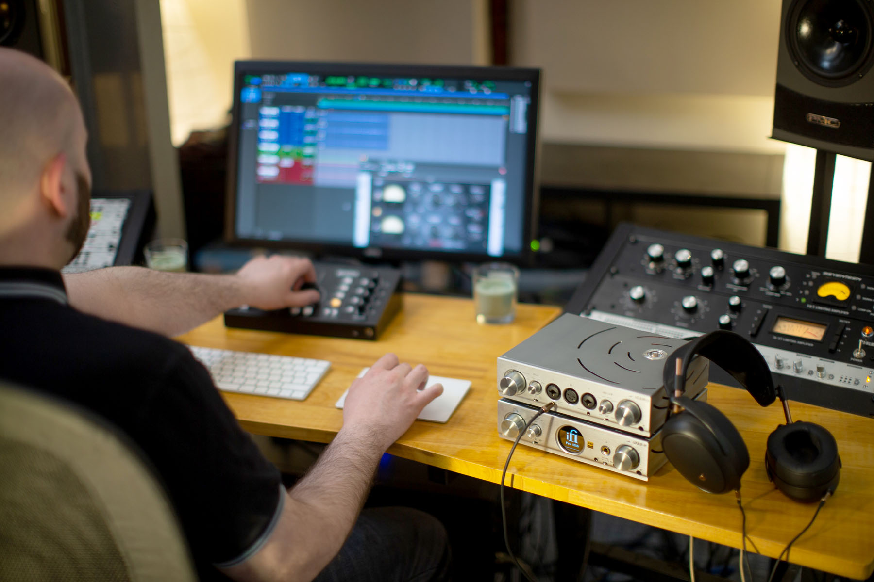 52x more power. Pump up the volume. Banner
