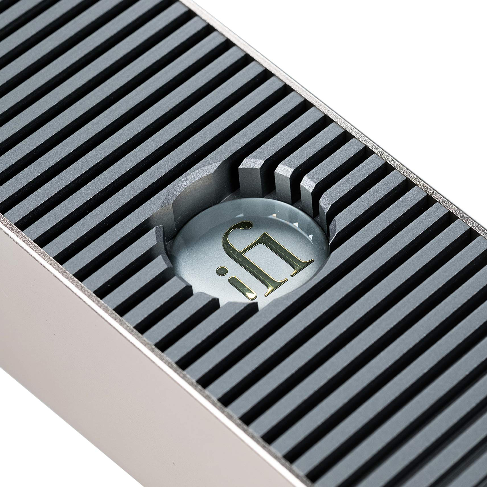 iPower Elite iFi POWER CONDITIONER AND CABLES