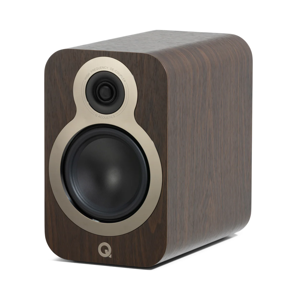 Q Acoustics 3020c Clarowalnut front 3 4 grille