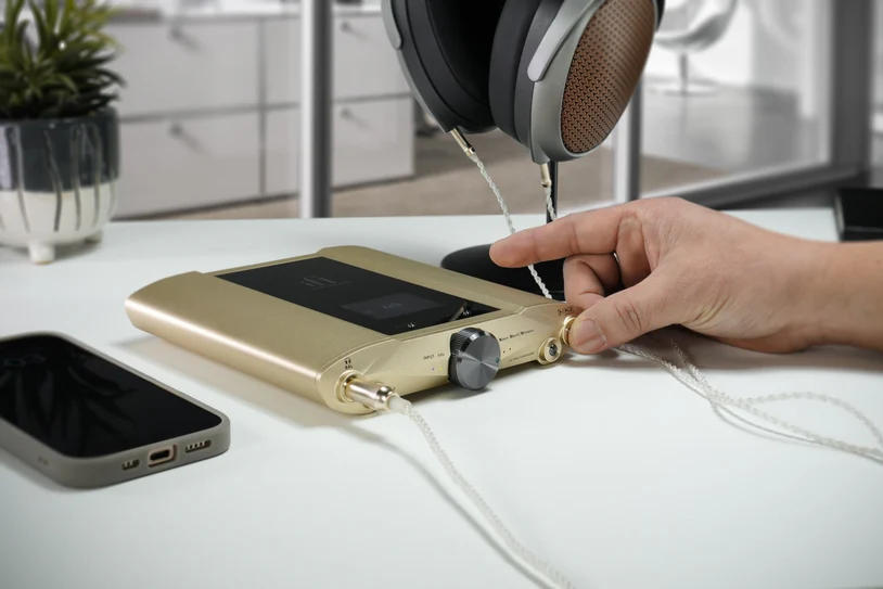 18 hours of playback on a single charge 